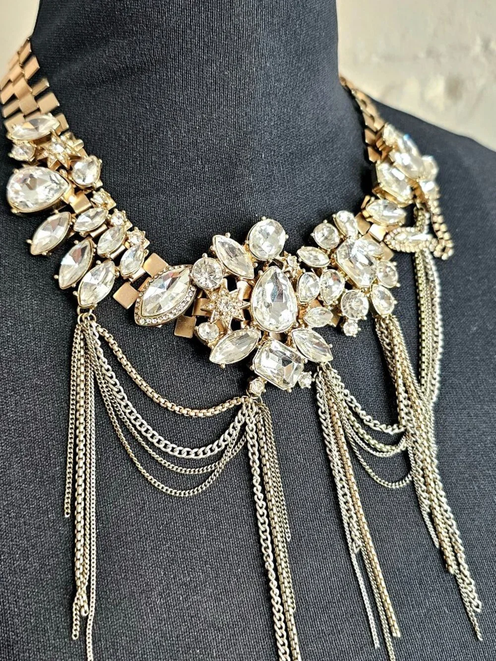 Banana Republic Crystal Cluster Chain Fringe Bib Choker Gold Tone Statement Neck - Picture 4 of 7